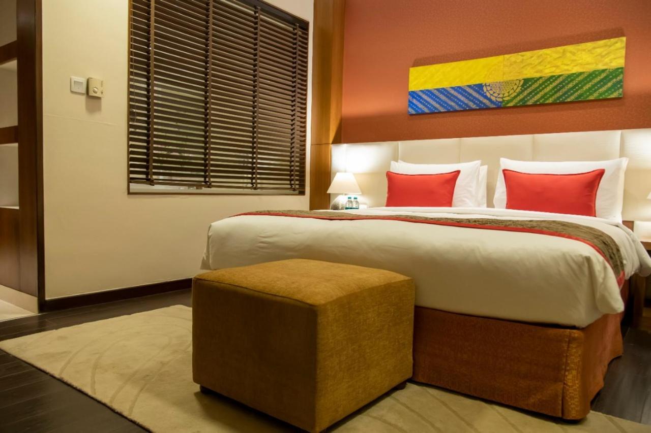 Ramada Plaza By Wyndham Pune Hinjewadi Dāpuri Exterior foto