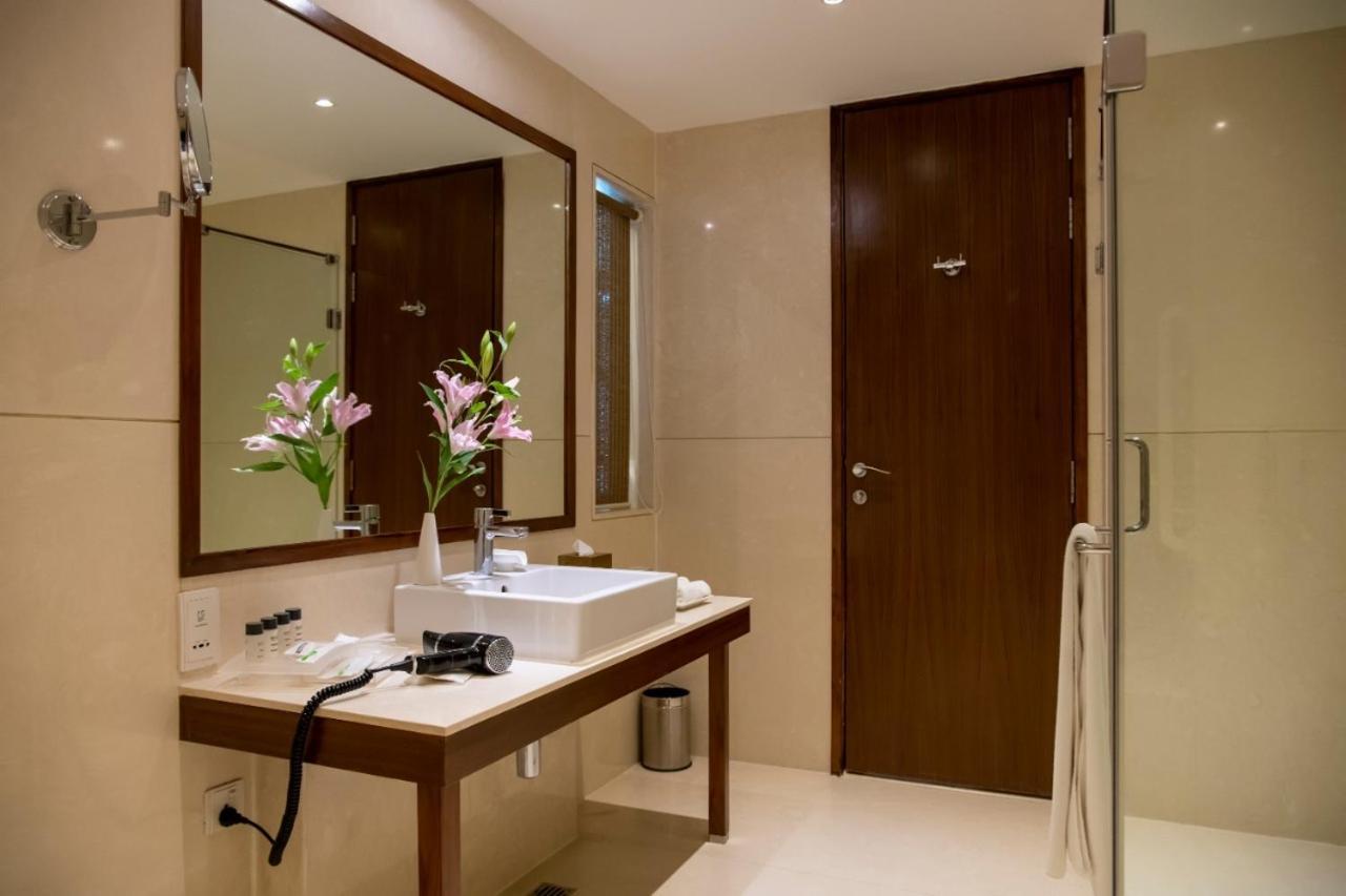 Ramada Plaza By Wyndham Pune Hinjewadi Dāpuri Exterior foto